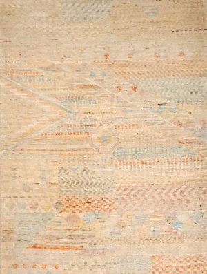Hand Knotted Decorative Foyer Size Rug