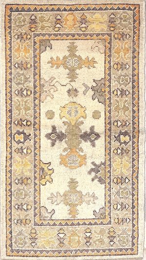 Hand Knotted Decorative Small Size Rug