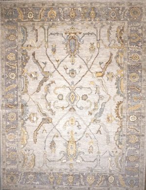 Hand Knotted Decorative Room Size Rug