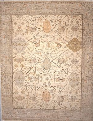 Hand Knotted Oriental Design room Size Rug