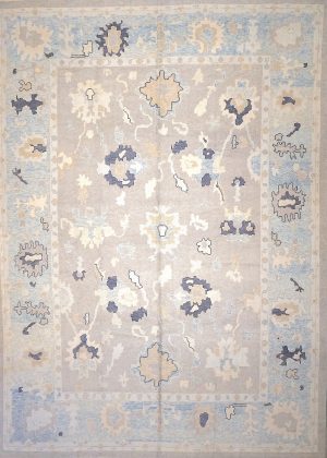 Hand Knotted Decorative Extra Large Size Old Look Rug
