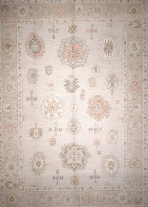 Large Size Hand Knotted Oriental Design Rug