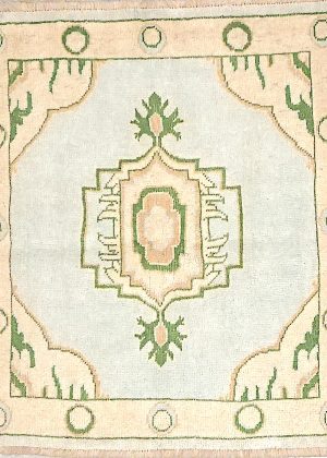Hand Knotted Decorative Small&Square Rug