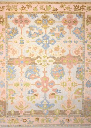 Colorful Decorative Room Size Hand Knotted Rug
